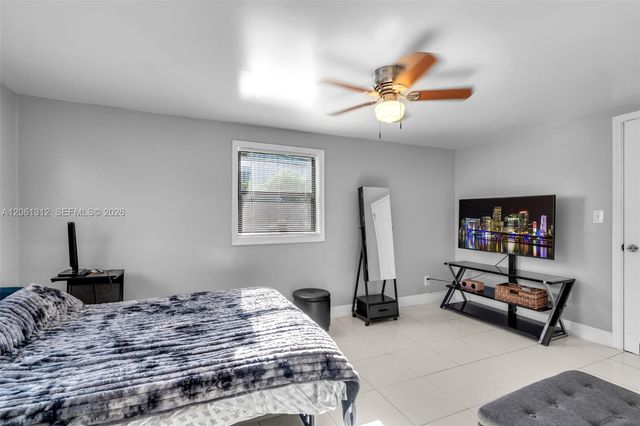 4873 SW 44th Ter, Dania Beach, FL 33314
