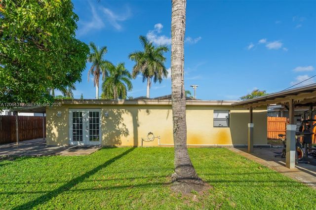 4873 SW 44th Ter, Dania Beach, FL 33314