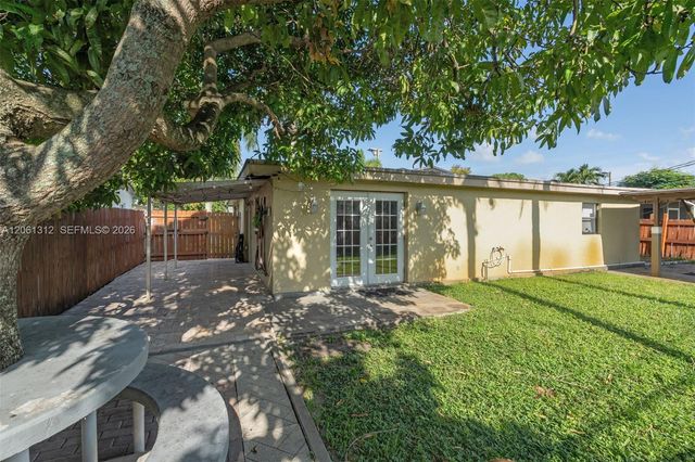 4873 SW 44th Ter, Dania Beach, FL 33314