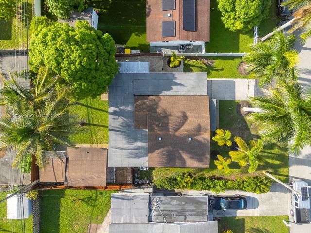 4873 SW 44th Ter, Dania Beach, FL 33314