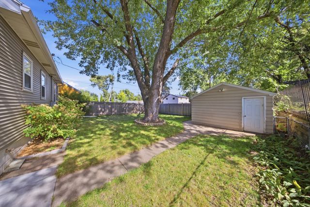 1446 Dale Street N, Saint Paul, MN 55117