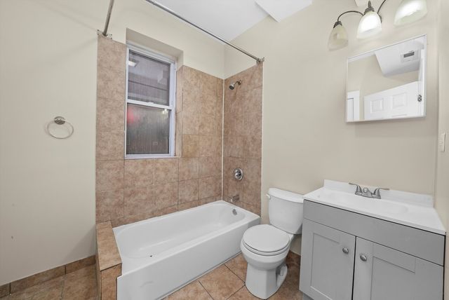 1105 S Richmond Street, Chicago, IL 60612