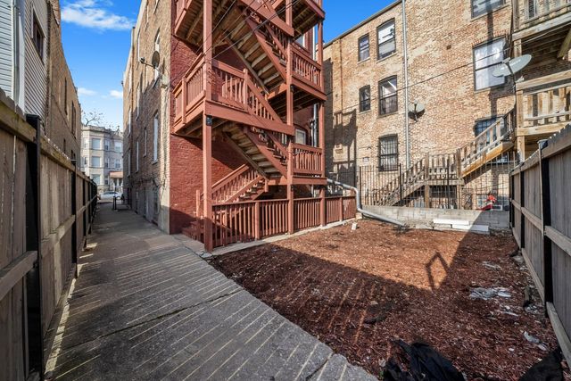 1105 S Richmond Street, Chicago, IL 60612