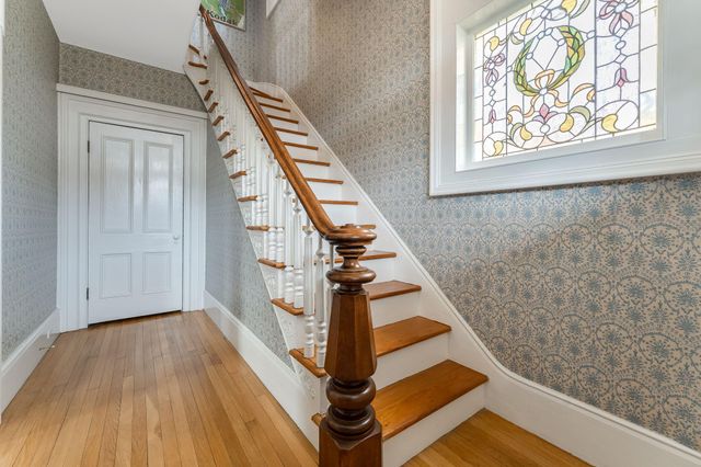 68 W MAIN ST, Clinton, NJ 08809