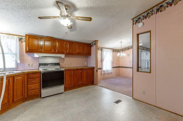 89 Bowling Road, Ringgold, GA 30736