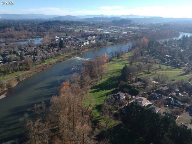 260 Greenleaf Ave, Eugene, OR 97401