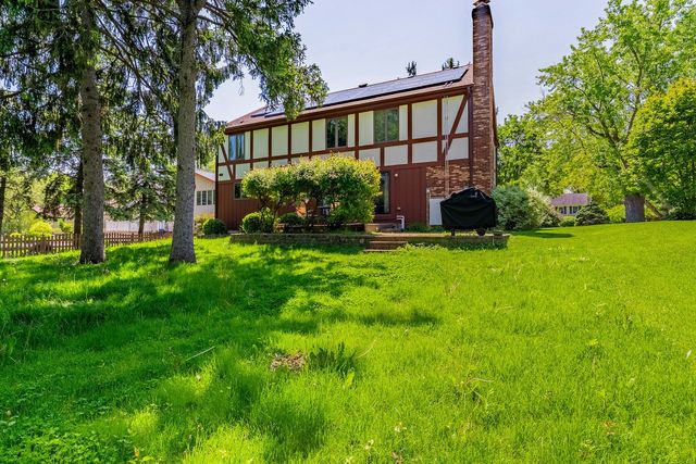 150 Shady Lane, Bartlett, IL 60103
