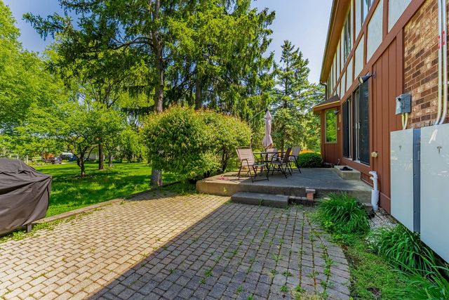 150 Shady Lane, Bartlett, IL 60103