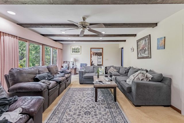 150 Shady Lane, Bartlett, IL 60103