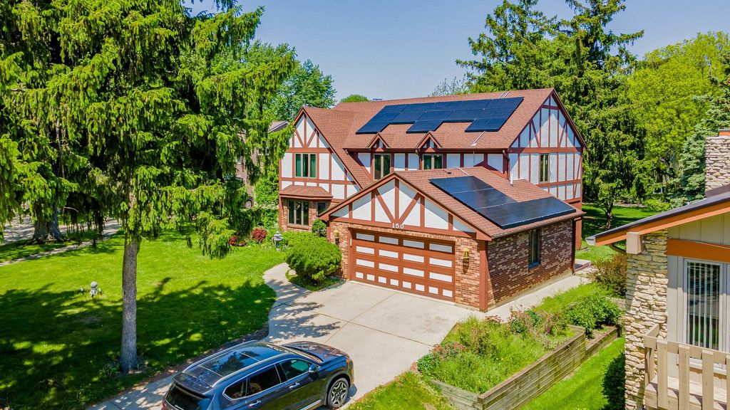 150 Shady Lane, Bartlett, IL 60103