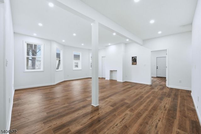 75 Washington St, East Orange City, NJ 07017