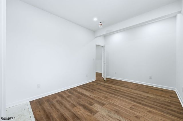 75 Washington St, East Orange City, NJ 07017