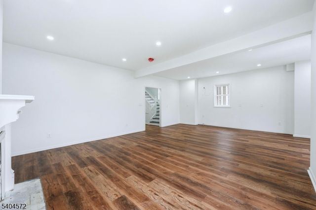 75 Washington St, East Orange City, NJ 07017