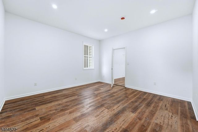 75 Washington St, East Orange City, NJ 07017