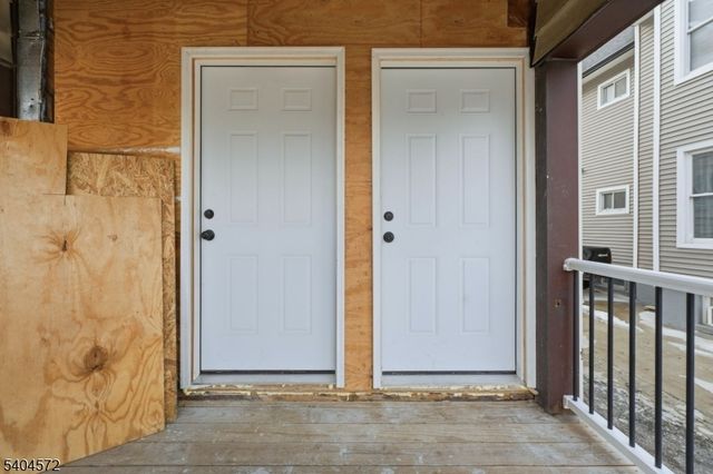 75 Washington St, East Orange City, NJ 07017