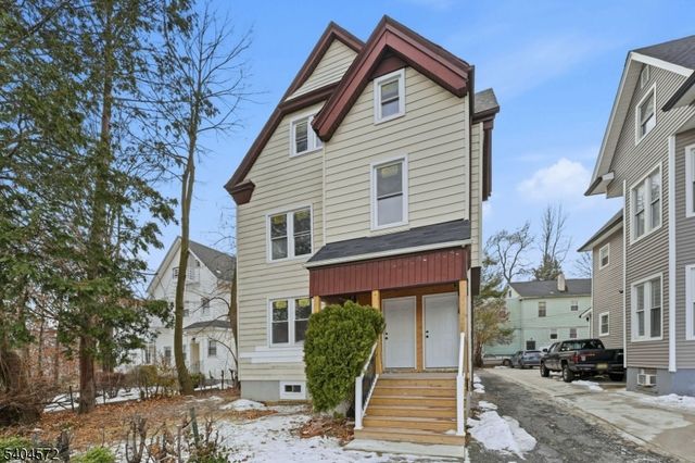 75 Washington St, East Orange City, NJ 07017