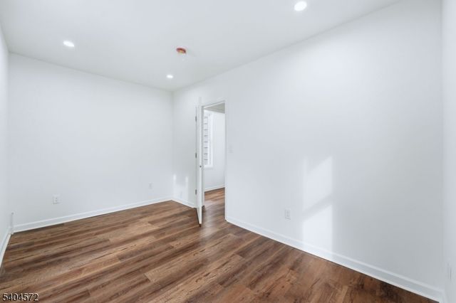 75 Washington St, East Orange City, NJ 07017