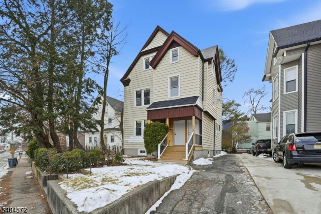 75 Washington St, East Orange City, NJ 07017