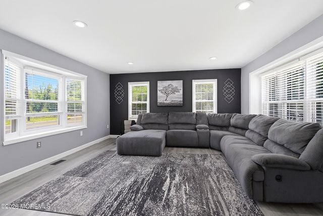 134 Lakeside Boulevard, Hamilton, NJ 08610