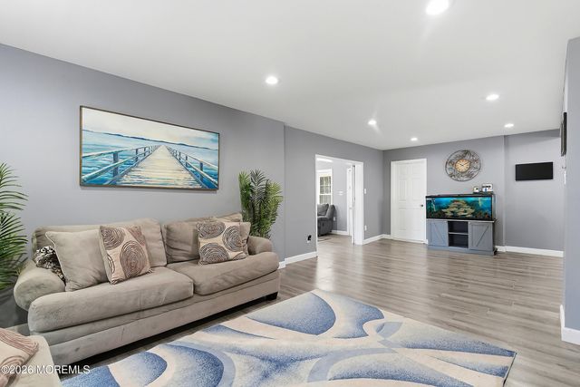 134 Lakeside Boulevard, Hamilton, NJ 08610