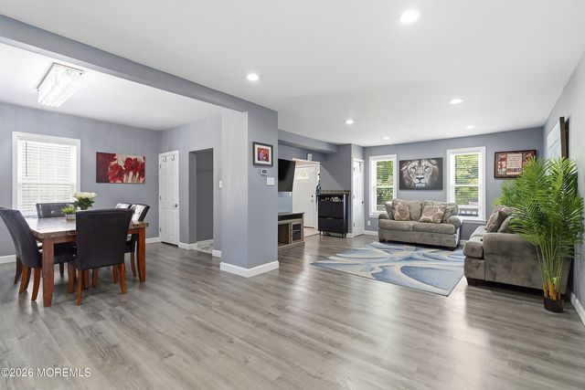 134 Lakeside Boulevard, Hamilton, NJ 08610
