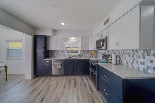 2109 BAYSHORE DRIVE, Belleair Beach, FL 33786