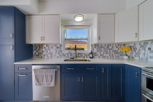 2109 BAYSHORE DRIVE, Belleair Beach, FL 33786