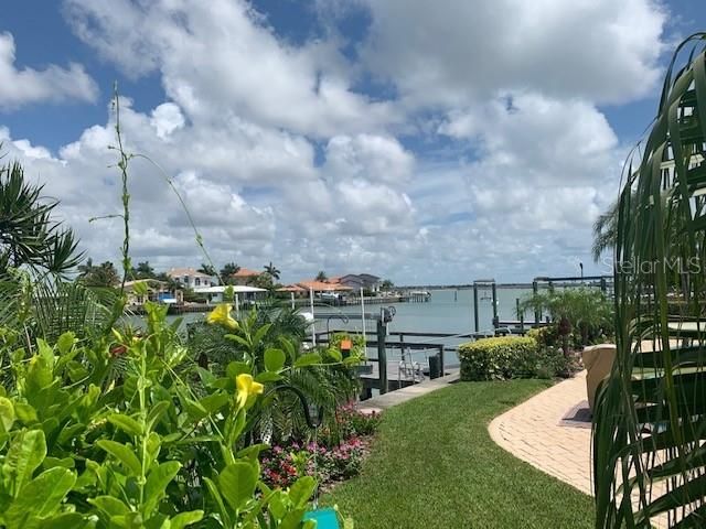 2109 BAYSHORE DRIVE, Belleair Beach, FL 33786