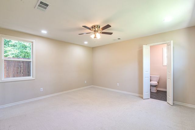 5700 Tracyne Drive, Westworth Village, TX 76114