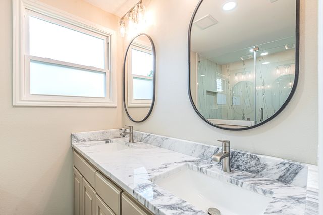 5700 Tracyne Drive, Westworth Village, TX 76114