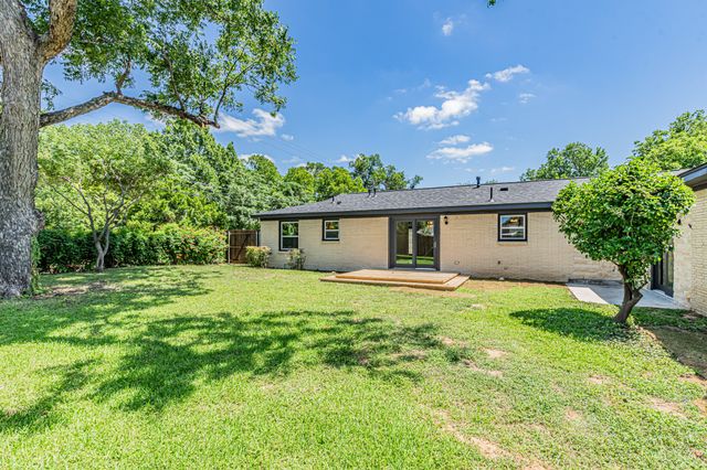 5700 Tracyne Drive, Westworth Village, TX 76114