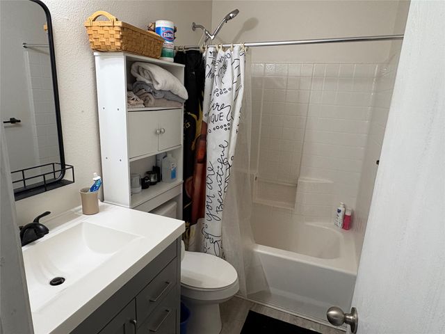 7810 Sickle Circle, Dallas, TX 75241