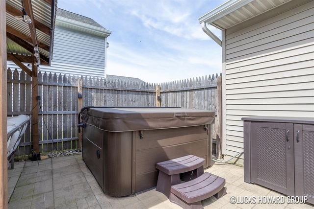 341 Pioneer Trail, Cedar Springs, MI 49319