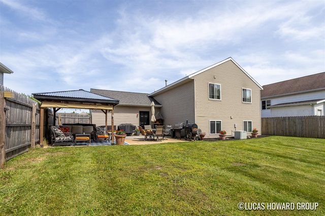 341 Pioneer Trail, Cedar Springs, MI 49319