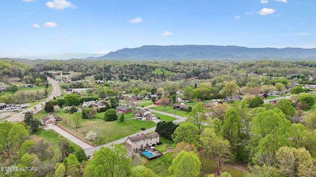 124 Ledwell Drive, Seymour, TN 37865