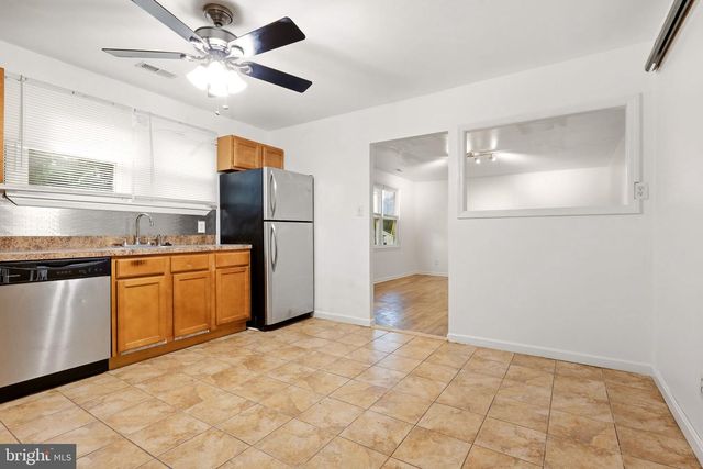50 CAMBRIDGE AVE, Sicklerville, NJ 08081