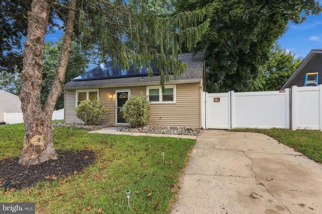 50 CAMBRIDGE AVE, Sicklerville, NJ 08081