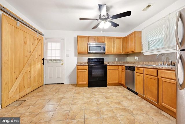 50 CAMBRIDGE AVE, Sicklerville, NJ 08081