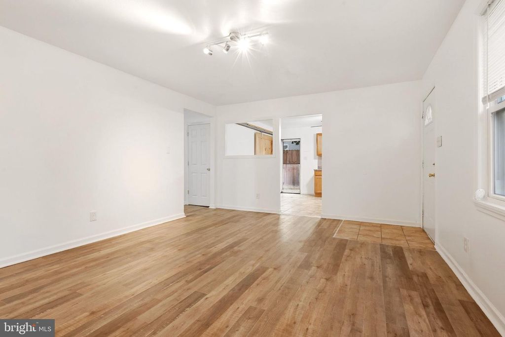 50 CAMBRIDGE AVE, SICKLERVILLE, NJ 08081 — photo 4
