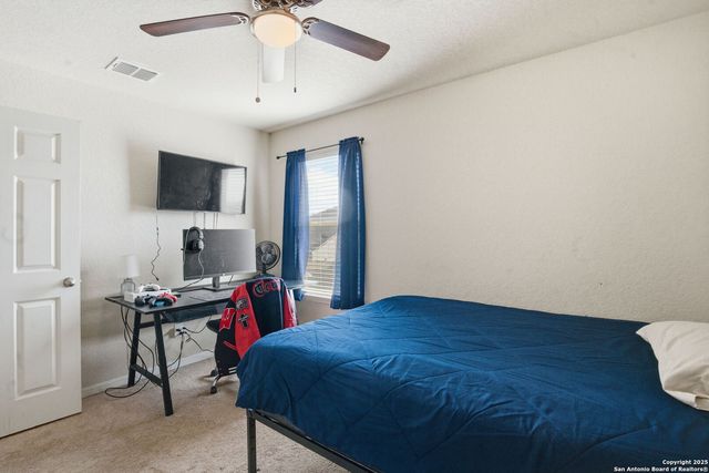 8630 Spotted Owl, Converse, TX 78109