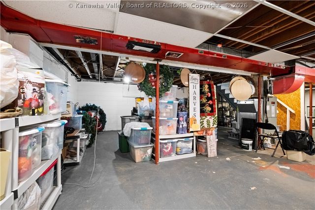1 Bridge Street, Winfield, WV 25213