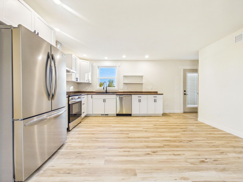 367 E Thom Street, Buffalo, WY 82834 photo 4