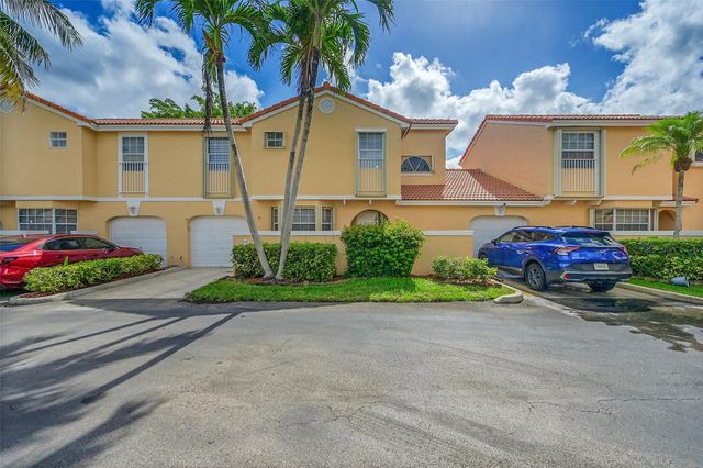 11353 Lakeview Dr 5, Coral Springs, FL 33071