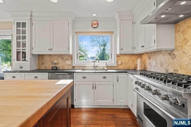 741 Charnwood Drive, Wyckoff, NJ 07481