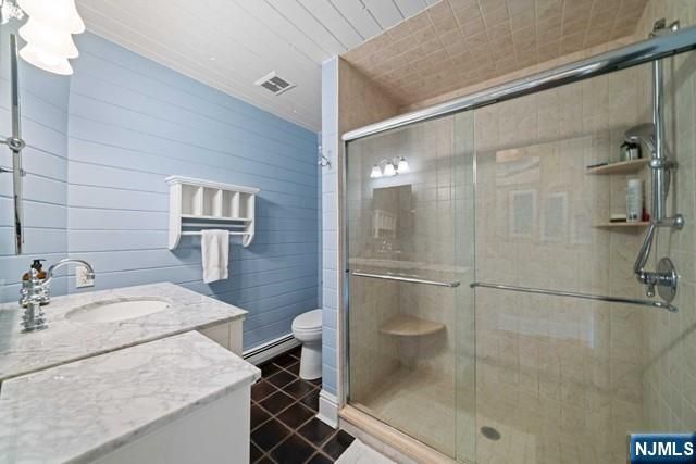 741 Charnwood Drive, Wyckoff, NJ 07481
