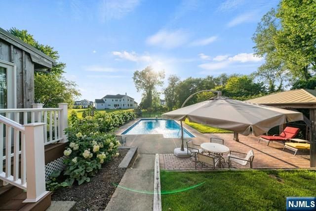 741 Charnwood Drive, Wyckoff, NJ 07481