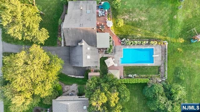 741 Charnwood Drive, Wyckoff, NJ 07481