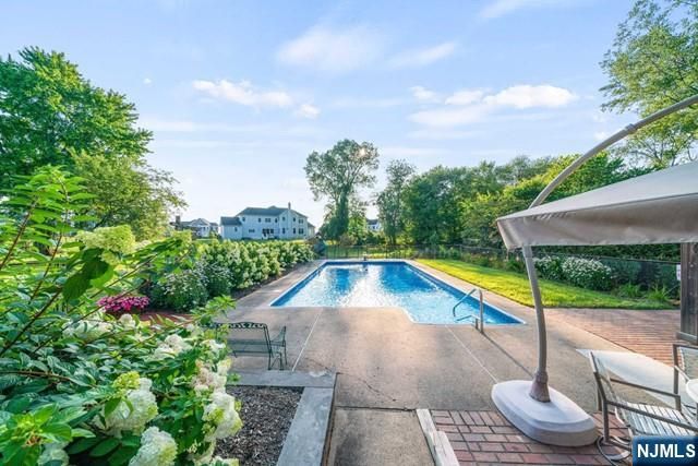 741 Charnwood Drive, Wyckoff, NJ 07481