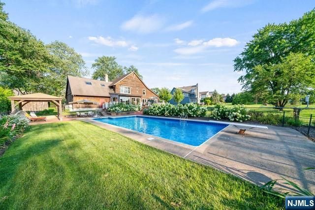 741 Charnwood Drive, Wyckoff, NJ 07481