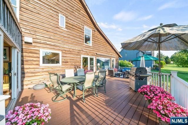 741 Charnwood Drive, Wyckoff, NJ 07481